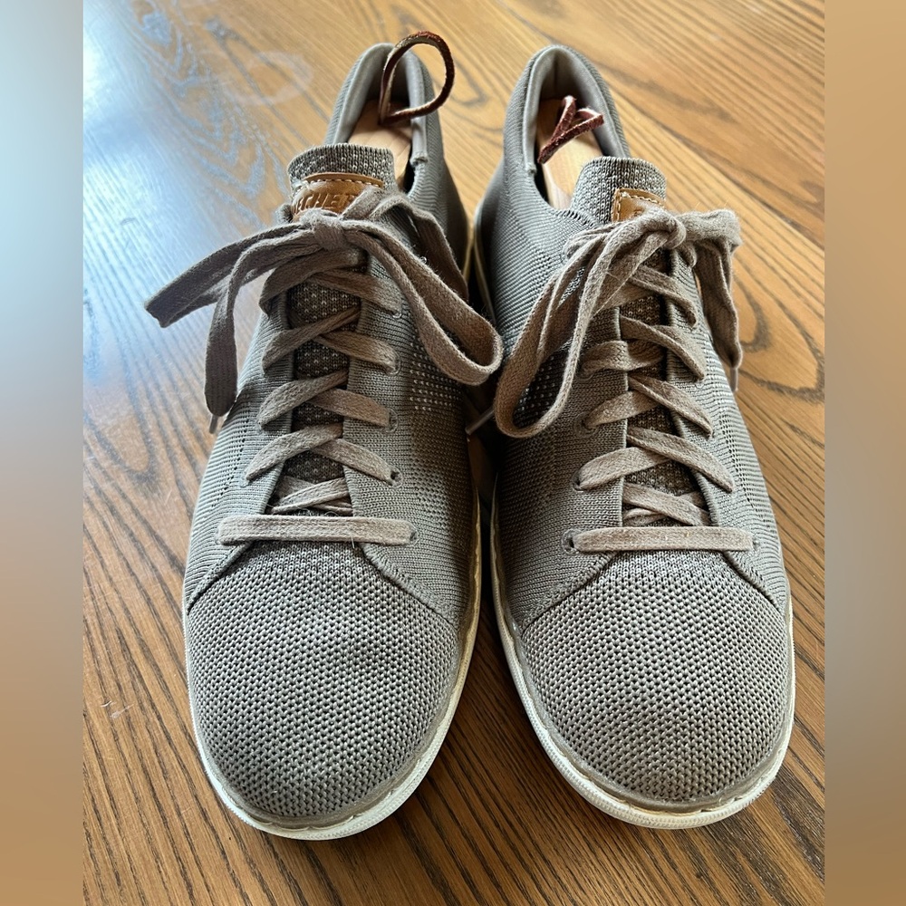 Skechers Tan Sneakers with Breathable Mesh and White Sole